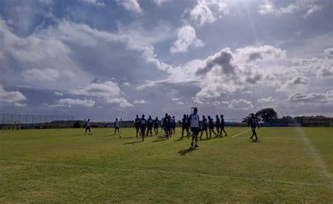 Bahia Come A Prepara O Para Enfrentar Guarani Bahia No Ar