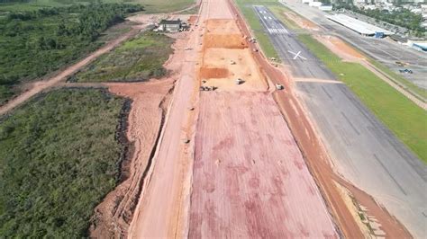 Nova Pista Do Aeroporto De Maca J Tem Das Obras Conclu Das