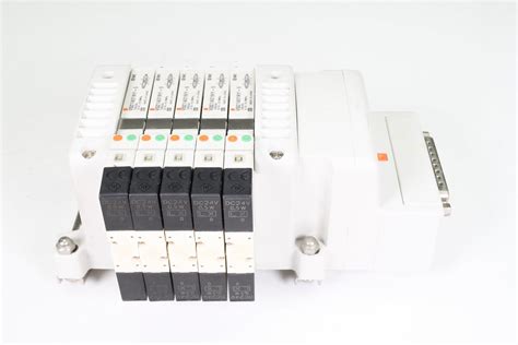 Preview: SMC VQC1-LOK006, VQC1A01NY-5, Ventilinsel mit 5 Magnetventilen