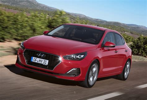 Hyundai I30 Fastback 2018 Photos Parkers