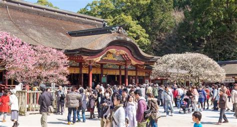 Fukuoka: Dazaifu Tenmangu Shrine | japanistry.com