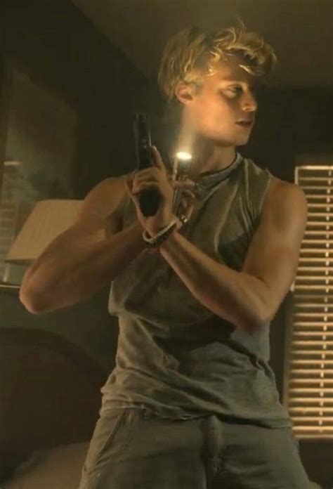 Jj Maybank Jj Outer Banks Cute Hot Actors Jj Outer Banks Videos