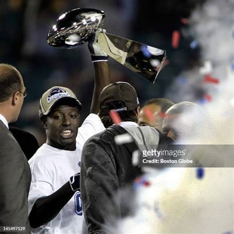 Super Bowl Xxxix Mvp Deion Branch Photos And Premium High Res Pictures