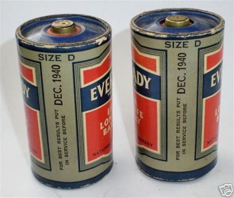 Two Vintage 1940 Eveready 950 Long Life Batteries 35261404