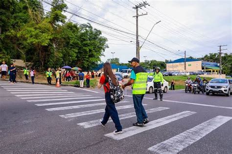 Prefeitura de Manaus realiza operação Volta às aulas