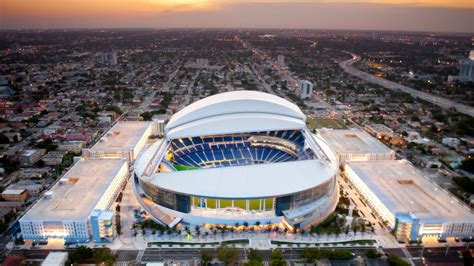 El estadio de los Marlins se llamará LoanDepot Park