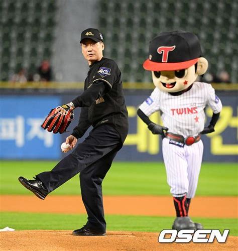 ‘1994 Lg우승 주역 배터리 김용수 김동수 Kbo 한국시리즈 1차전 시구 시포 맡는다 조선비즈