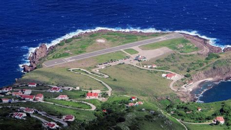 Juancho E. Yrausquin Airport, Saba Island - Infy world