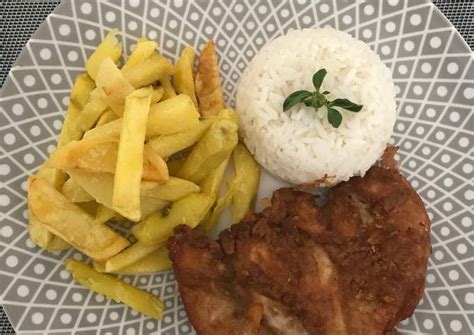 Chicharrón Pechuga De Pollo Con Papas Fritas Y Arroz Blanco A Lo