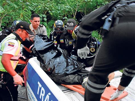 Un Muerto Y Cuatro Heridos En Un Accidente De Tr Nsito En La V A