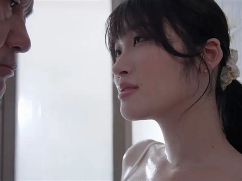 Chồng yêu bỏ bê bà xã được ông chú giúp thỏa mãn cơn dâm dục lồn Sex Vietsub HeoVL club