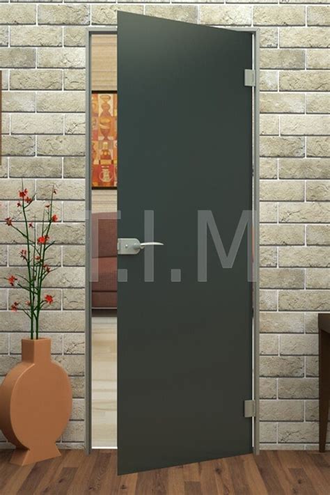 Заказать распашные стеклянные двери межкомнатные в спб