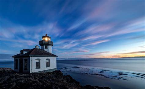 Lime Kiln Lighthouse, San Juan Island - Blog - Andy Porter Images