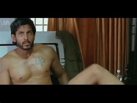 Deivamagal Serial Sujatha Saree Removing UNCUT XVIDEOS