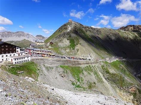 Pässe in Südtirol Stilfser Joch Suedtirol Kompakt