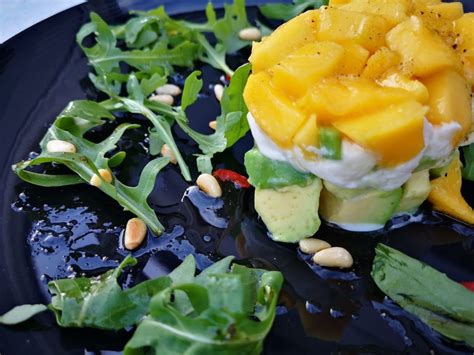 Avocado Mozzarella Salat Mit Mango Meine Kostbarkeiten