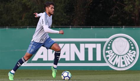 Sem laterais Felipão terá que improvisar contra o Grêmio confira as