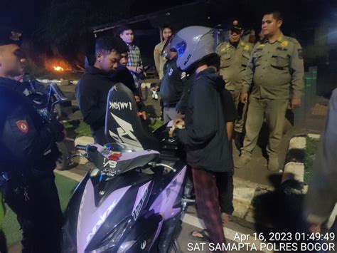 Dua Kelompok Remaja Di Cileungsi Terlibat Aksi Tawuran