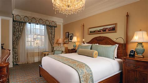 Best Luxury Hotel Rooms in Colorado Springs | The Broadmoor