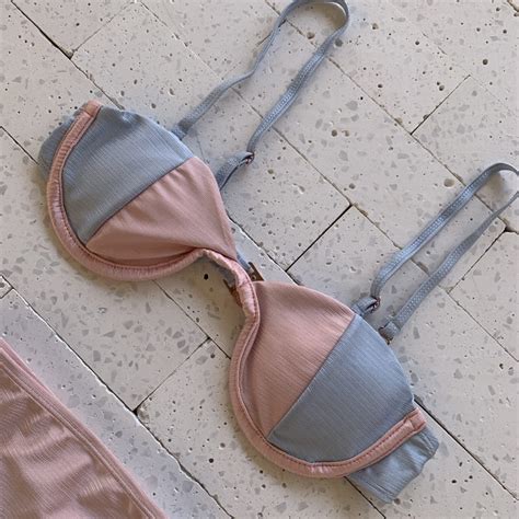 Biqu Ni Hot Pants Top Aro Bicolor Azul E Ros Dondoca Moda Feminina