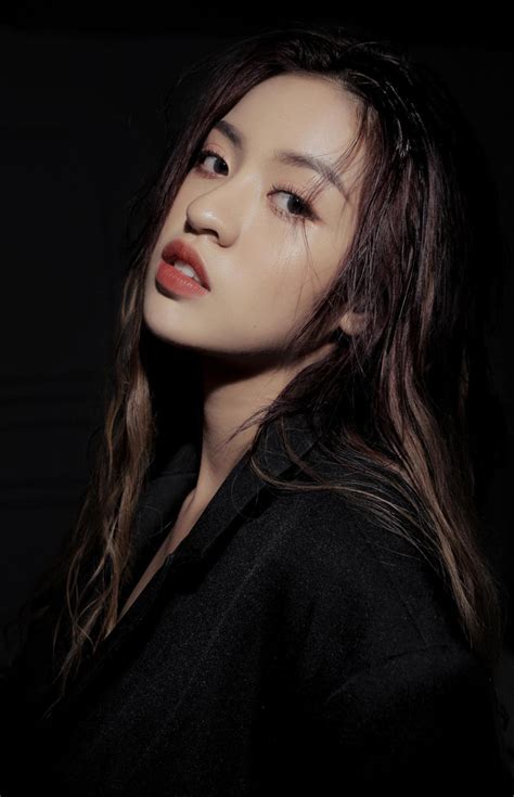 Full clip hot girl Trứng rán cần mỡ khóc nức nở khi bị CĐM chửi bới thậm tệ