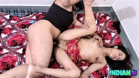 Desi Indian Neighbour Gets Her Pussy Fucked At Drtuber