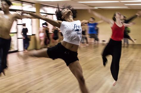 Les Avantages De La Danse Pour La Coordination L Quilibre Et La Confiance