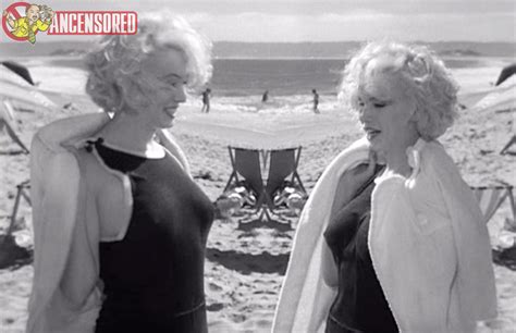 Naked Marilyn Monroe In Some Like It Hot