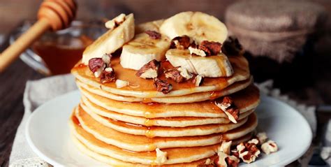 Desayuno de campeones Hot Cakes de proteína con plátano y avena para músculos poderosos MUI
