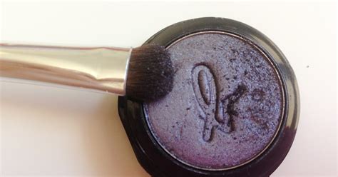 Ines Tips Make up coloré avec Naked Agnès B