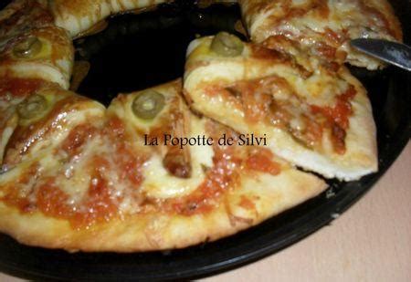 Pizza Soleil Tomate Fromage Avec La P Te A Pizza De Asmali Voir