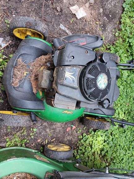 3 John Deere push mowers - Hamilton-Maring Auction Group