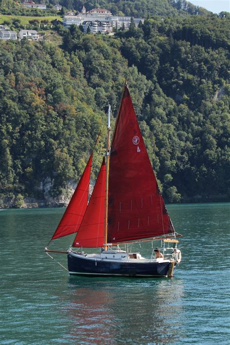 Segelschiff Mit Roten Segeln Auf Dem Vierwaldst Ttersee In Flickr