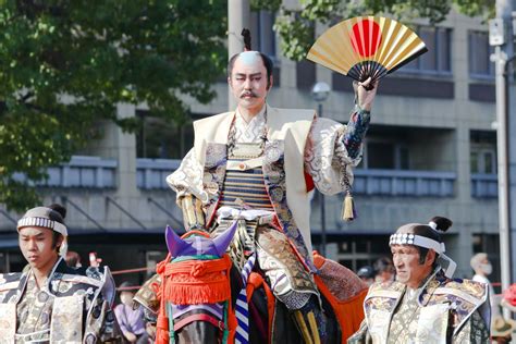 名古屋生まれ三英傑の迫力がスゴい！2023「名古屋まつり」は10月21日から！ド派手行列を見よ！｜株式会社オマツリジャパン