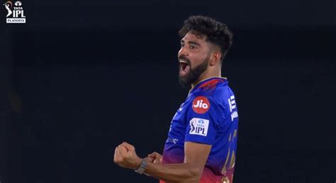 Watch Mohammed Siraj Strikes Twice In Same Over To Dismiss Riyan