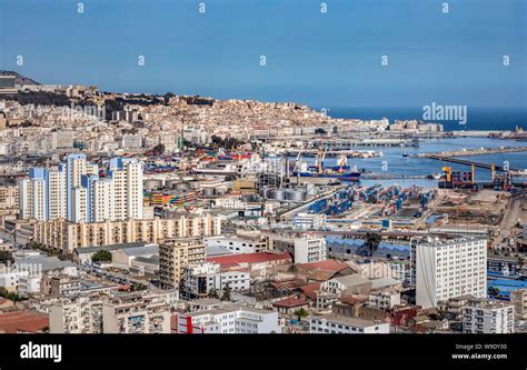 Algiers skyline hi-res stock photography and images - Alamy