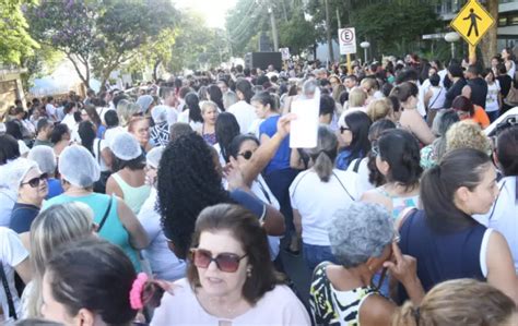 Servidores De Bauru Podem Entrar Hoje Em Greve Por Tempo Indeterminado