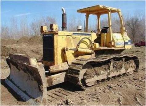 Komatsu D E D E A D E B D P D P B Bulldozer Service