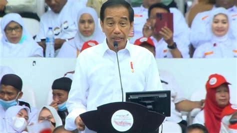 Hanya Pdi P Yang Bela Jokowi Usai Dikritik Soal Cawe Cawe Koma Id