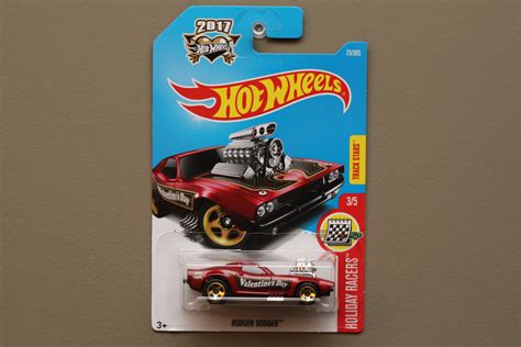Hot Wheels Holiday Racers Rodger Dodger Red