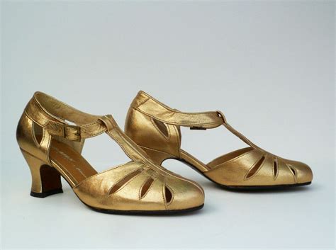 Balboa | Vintage shoes, Pretty high heels, Stunning shoes