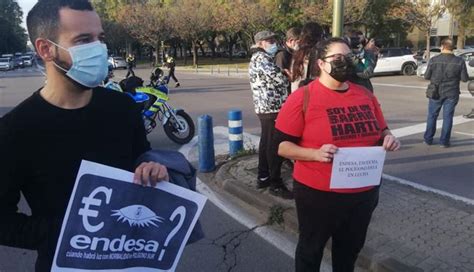 Los barrios obreros de Sevilla están hartos de Endesa