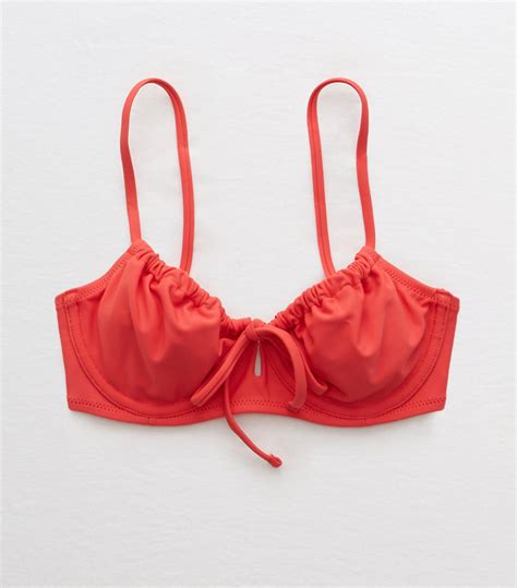 The Underwire Bikini Trend We Re Already Seeing Everywhere Who What Wear Uk