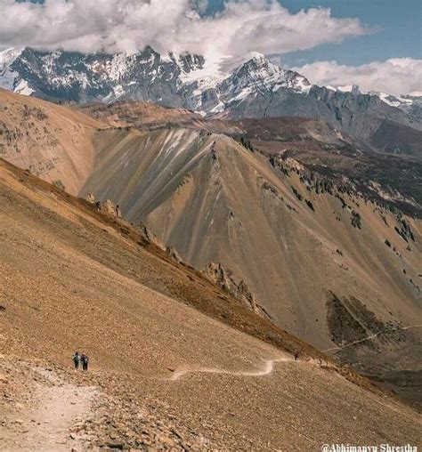 On The Way To Tilicho Lake Rpokhara