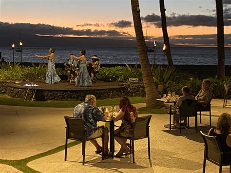 Ka'anapali Beach Hotel—Maui Hotel for Families - Tinybeans