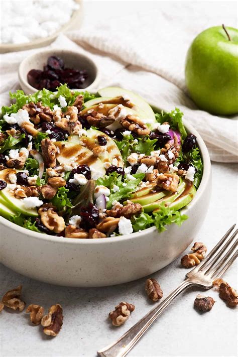 10-Minute Apple Walnut Salad