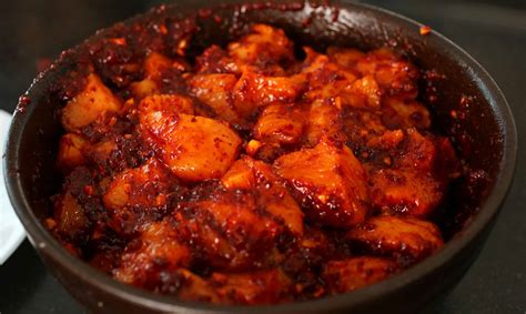 Fire chicken with cheese (Cheese buldak: 치즈불닭) recipe - Maangchi.com