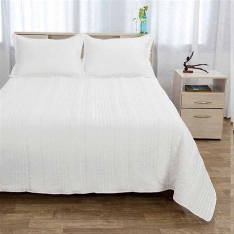 Cubrecama Quilt Viridiana Liso Plazas Blanco Matelasseado