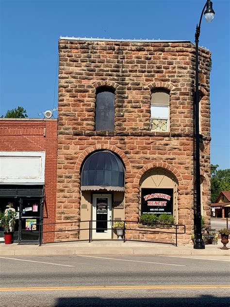 Citizens are gathered to discuss new development in perkins ok 15