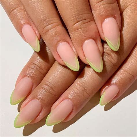 New French Manicure Designs To Modernize The Classic Mani